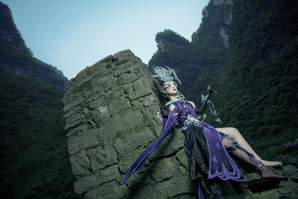 剑网三五毒秦风毒姐cosplay