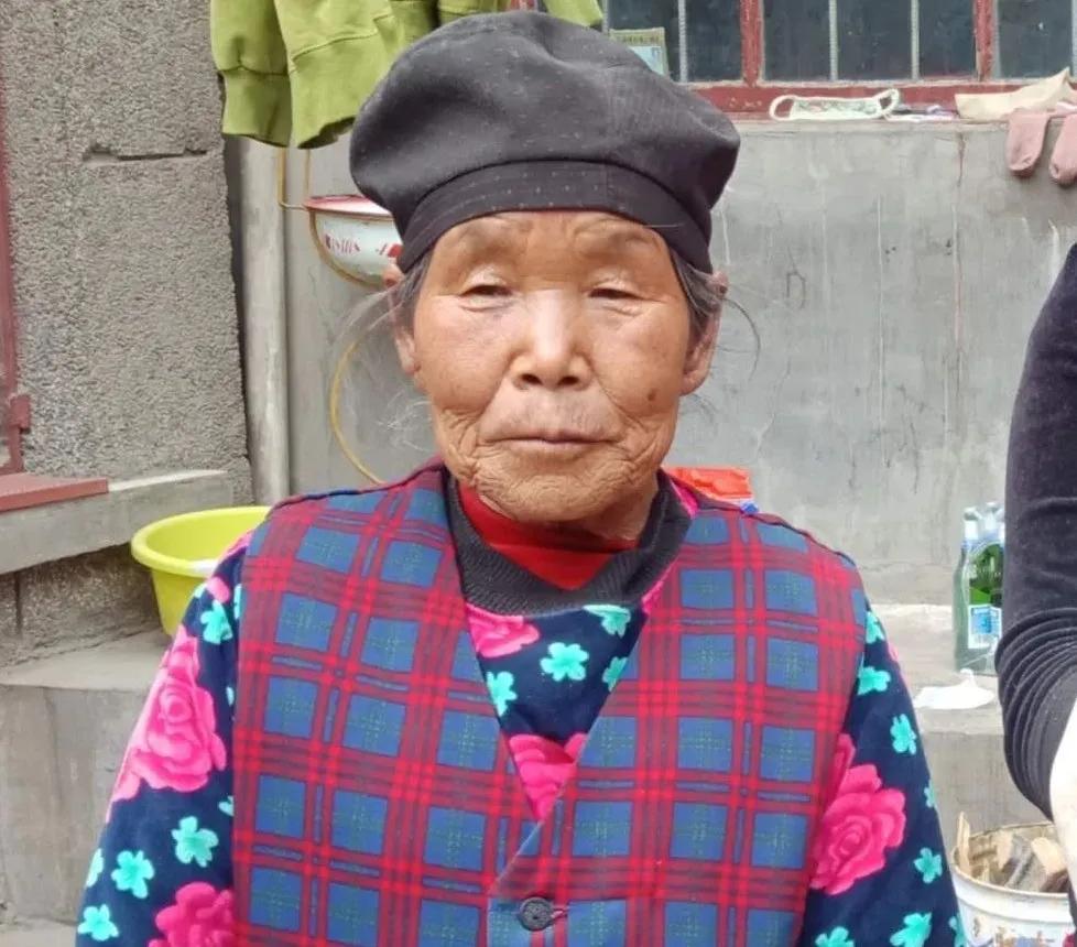 清水慈善兰州分会为兰州市贫困家庭送爱心物资