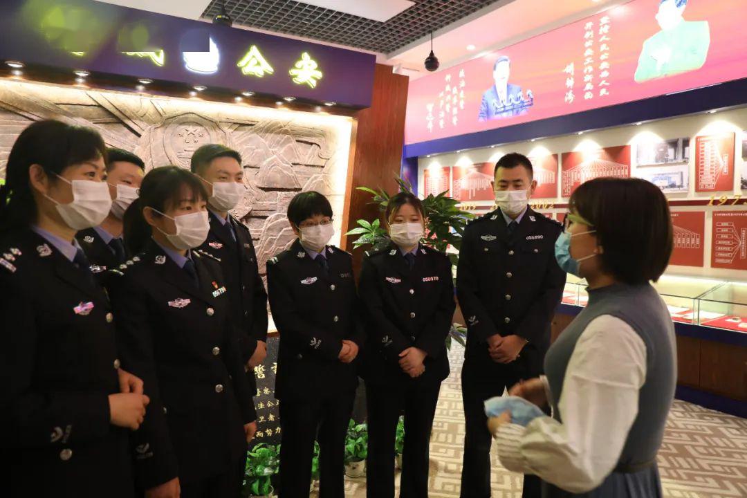 舒城"白衣战士"警嫂进警营讲述家国情