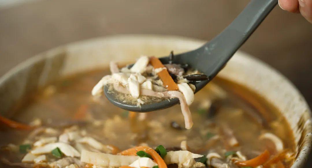 酸辣汤的家常做法不加料包 89b5c7a522954043a0a66742aebff0cf.jpeg