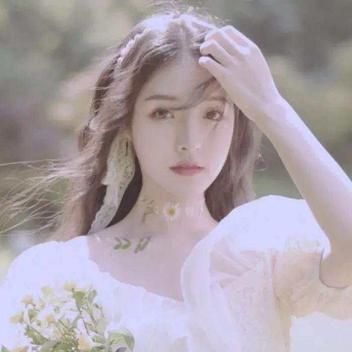 女生头像丨来如风雨去似微尘