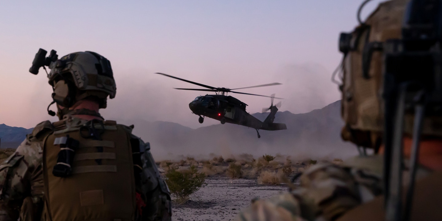 美国确诊突破100万,美国的三个动作,预示“三