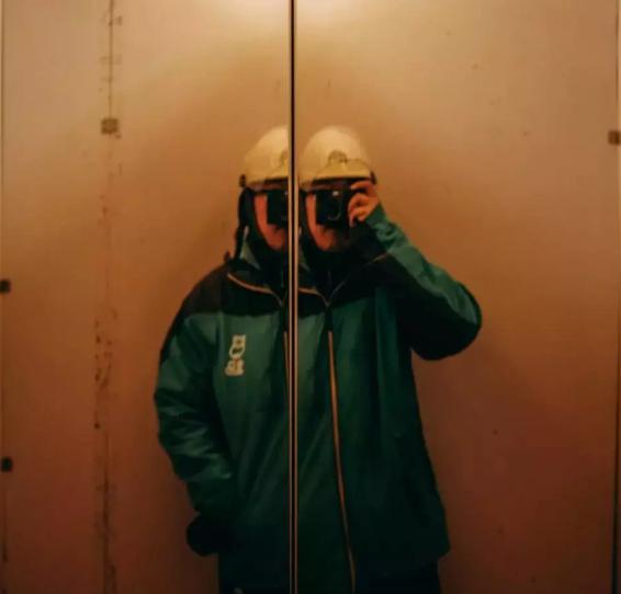 90后辞职送外卖:不是所有成功,都叫年薪百万