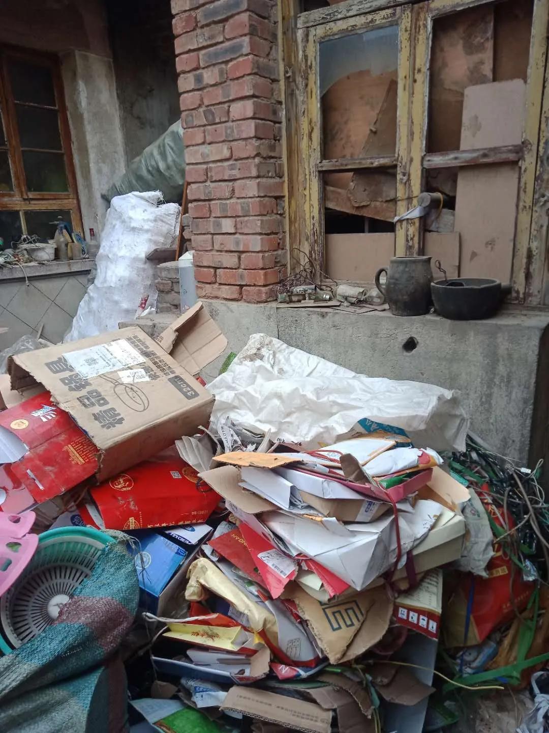 清水慈善兰州分会为兰州市贫困家庭送爱心物资