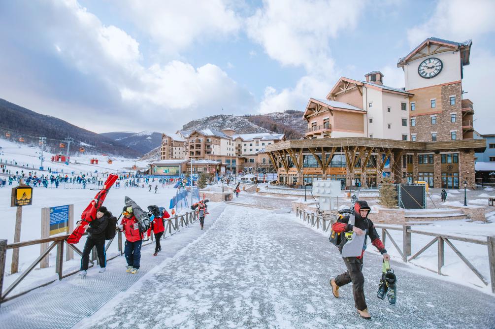 河北加快发展冰雪产业推动太舞滑雪小镇等成为顶尖雪场