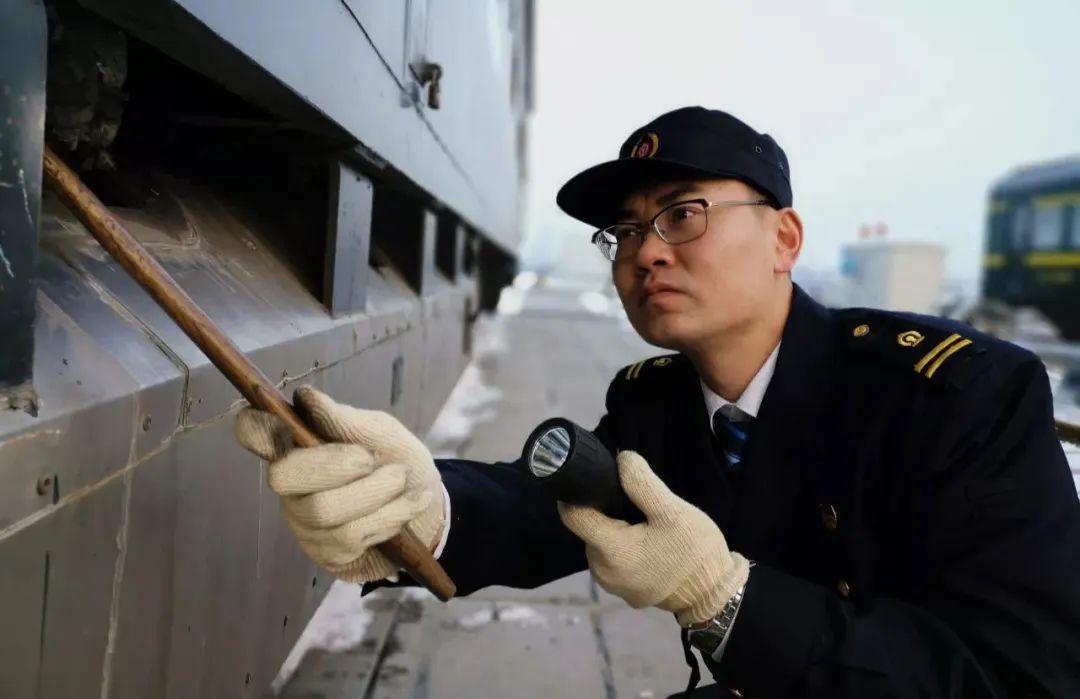 贺存悠乌鲁木齐工务段—李坤哈密机务段—张彦伟乌鲁木齐客运