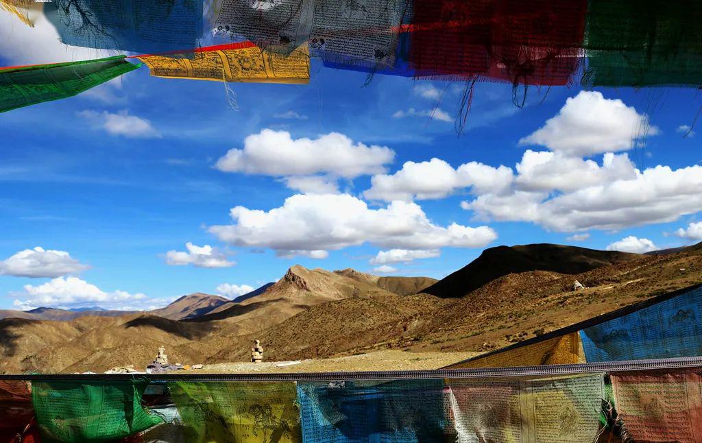 西藏怎么拍风景好看 2471730887774705a81751ef2f553eaa.jpeg