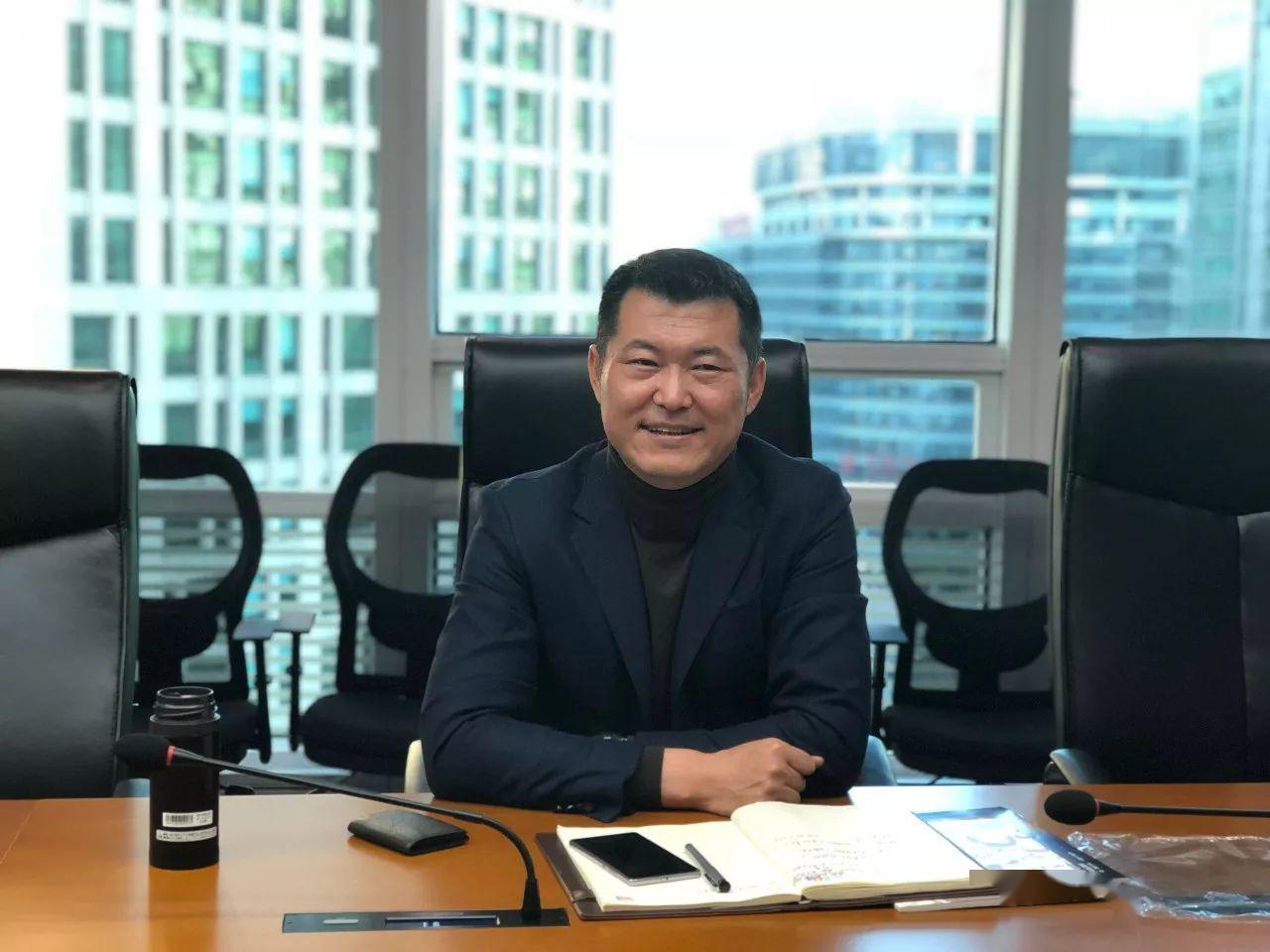 注册公司执行董事和总经理