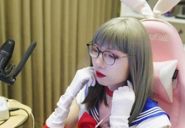 颜值女主播 直播技巧 2ba853be27834942a4b741fad7c4f987.jpeg