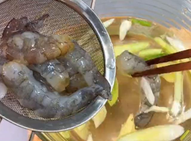 小宝宝几个月可以吃鱼肉 3106e782acb444d6b96c4b9dc72eb432.jpeg