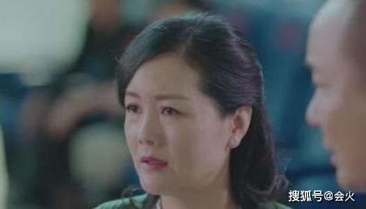 田淼是《你好,旧时光》里凌翔茜的严厉妈妈.