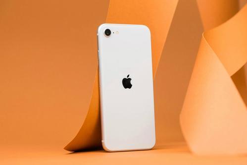 蘋果史上最便宜的新機：新iPhone SE被玩壞，暴降800元 科技 第1張