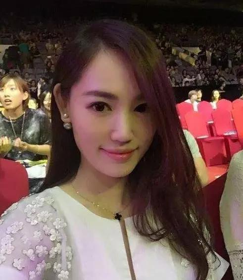 娱乐圈出轨女星大盘点,李小璐只排第三,第一名被称为绿帽王中王