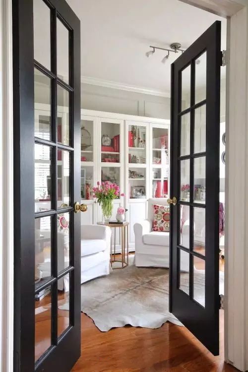 时尚室内玻璃门设计延伸空间感