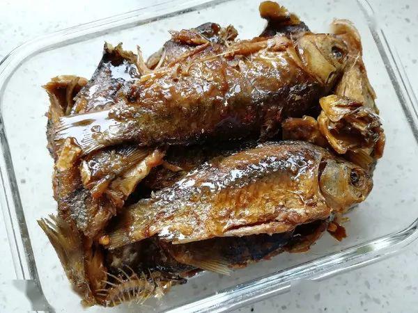 美食推荐——糖醋酥鲫鱼