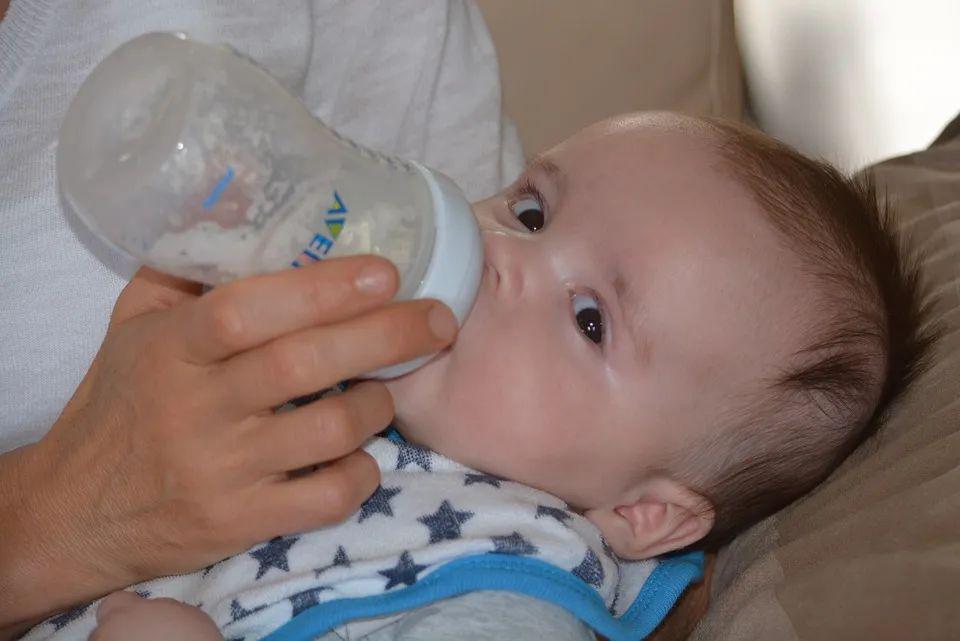 婴幼儿牛奶过敏不能吃？有“过度诊断”之嫌！(图1)