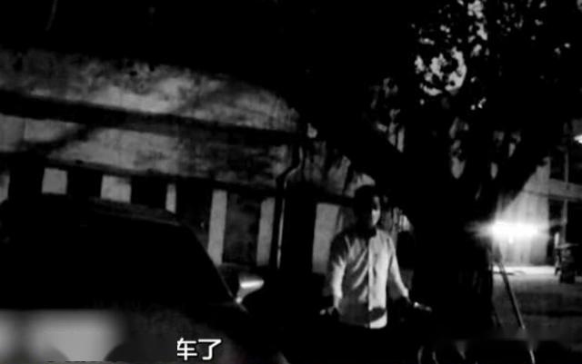 「邻家」痛心！妈妈过马路扶邻家摔倒儿童 2岁女儿尾随被撞身亡