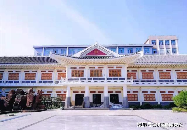 【延边】哪一所更厉害？遥遥相望！中国最东边和最西边两所211重点大学