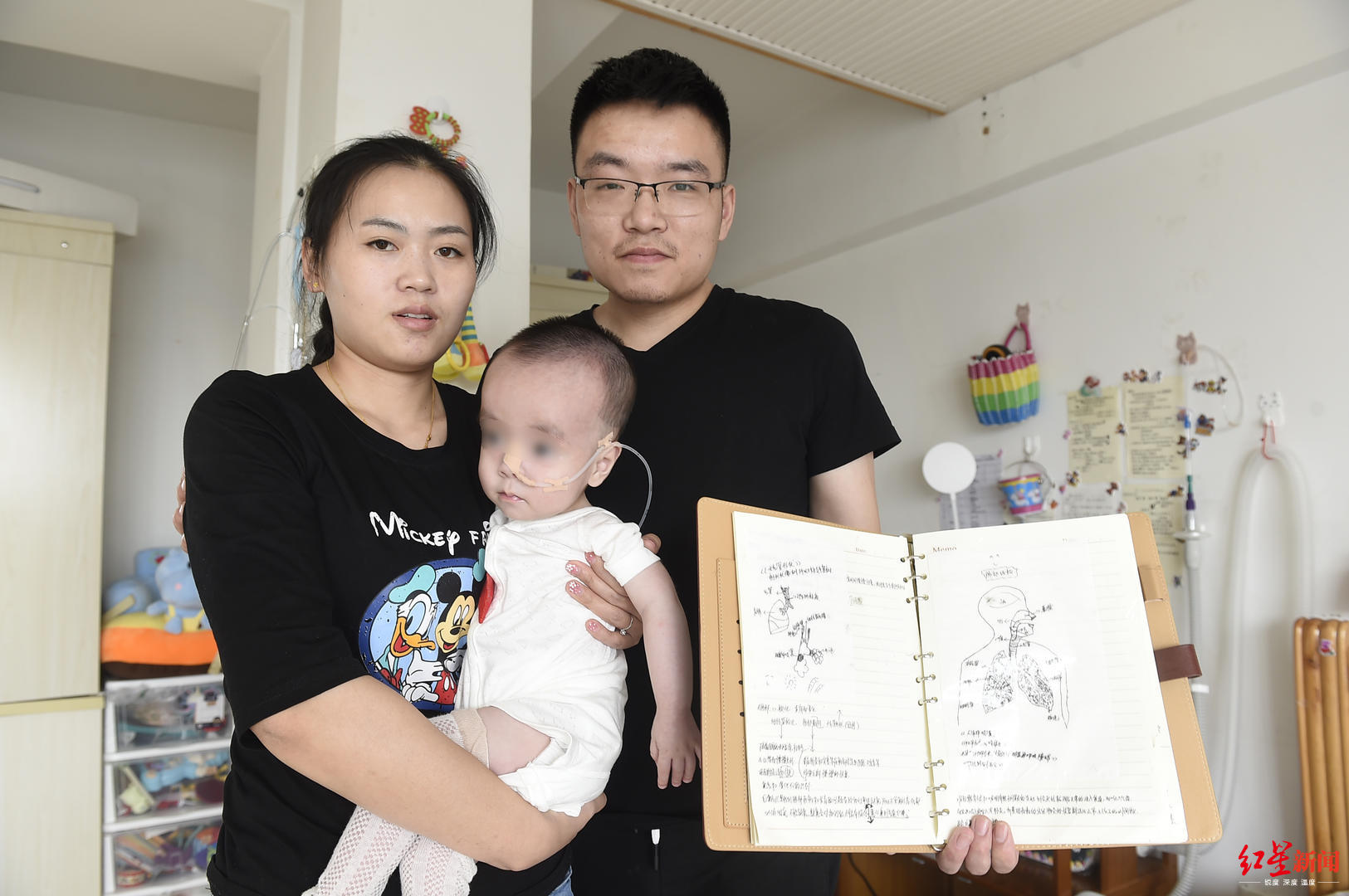 妈妈@这位妈妈自学医护知识变身“超人妈妈”儿子不到1岁六进六出ICU