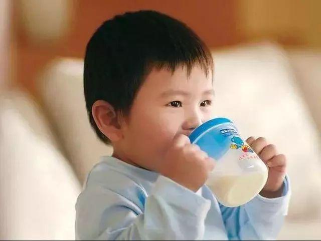 『智力』娃吃了智力差不长个，你家孩子吃吗？这3种食物是“软石头”