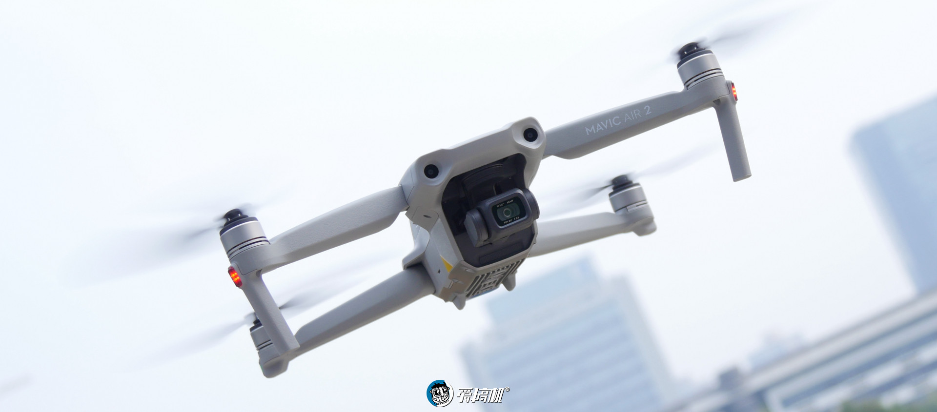 「Mavic」8K延时+4800万像素真香 大疆御Mavic Air 2 评测，