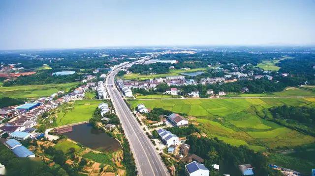 赵平指出,随着芙蓉北路,岳望高速,g240湘阴段和雷锋大道北延线建成