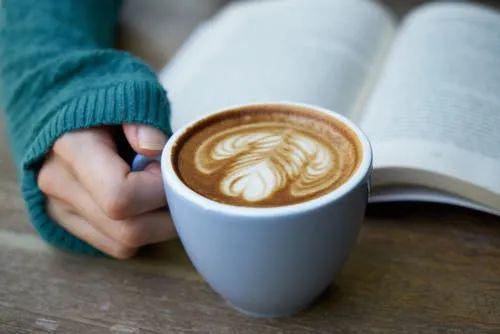 读了近百本书,我终于有勇气分享学习精品咖啡的方法