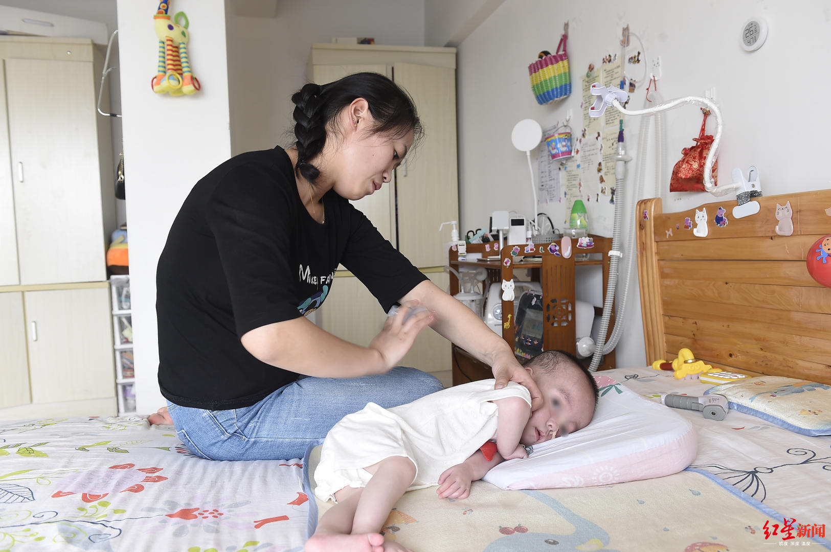 妈妈@这位妈妈自学医护知识变身“超人妈妈”儿子不到1岁六进六出ICU