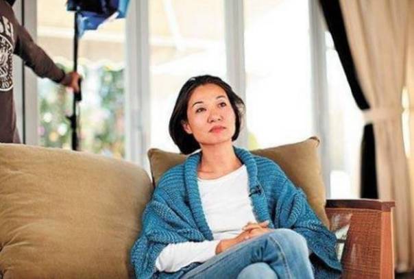 曾被称“鬼后”，事业巅峰期患抑郁症，老公不