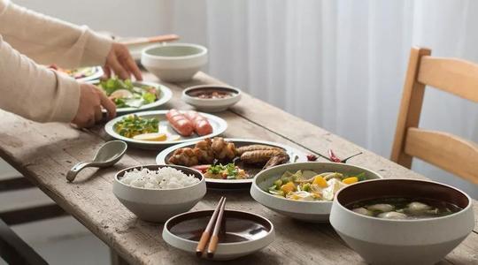 什么食物对胃粘膜有伤害 4b4b39af09574384ae76556747f58885.jpeg