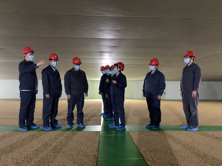 发扬劳模精神 弘扬时代旋律—中储粮新乡直属库开展"五一"劳动节