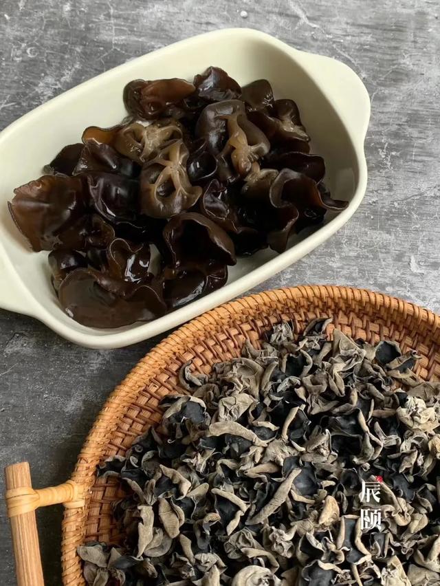 怎样快速发黑木耳 637888810a474646bdfa7fb29c29740e.jpeg