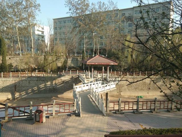 圣井主校区