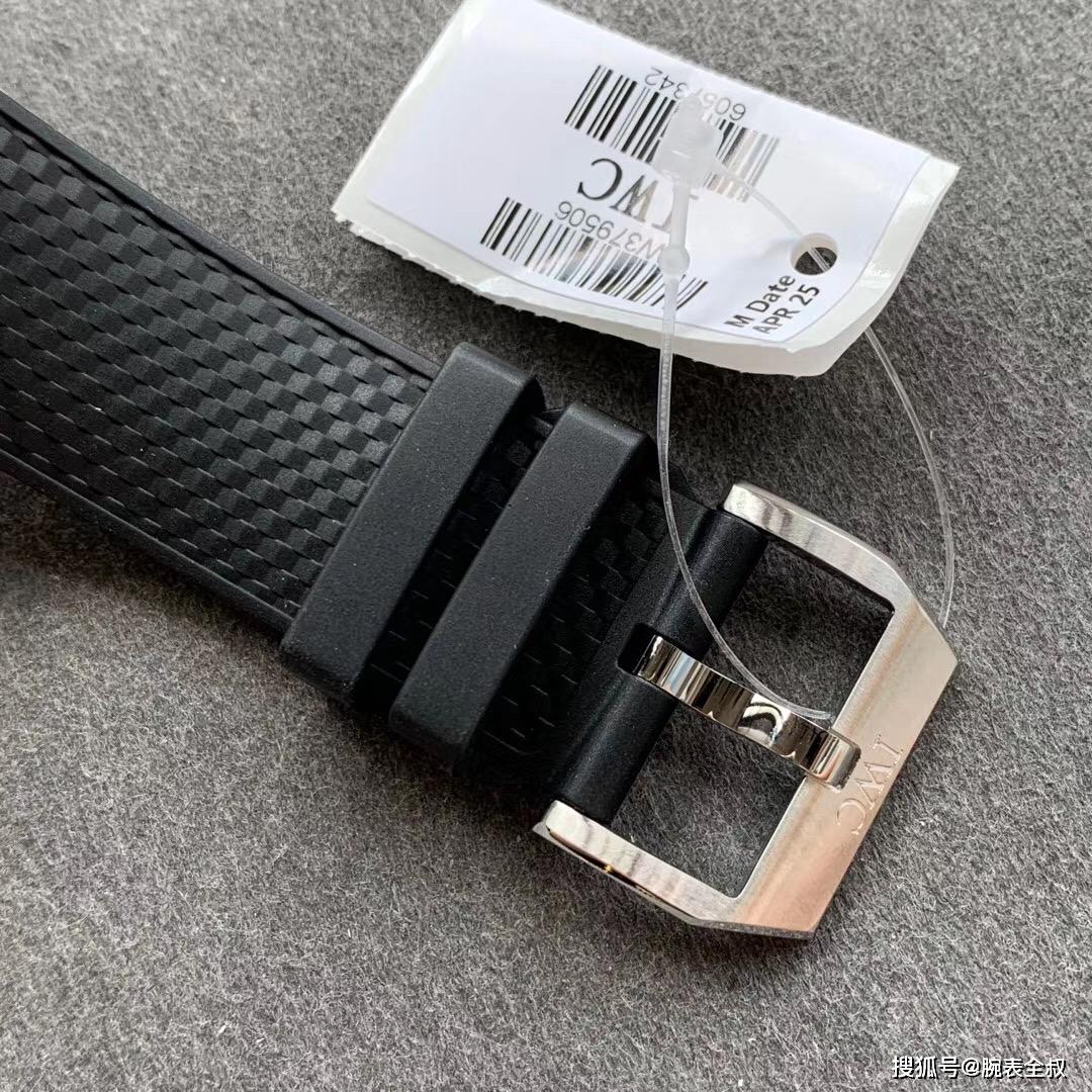 鲨鱼夹的几种款式 741e434bde60455c9e5e87a60214d1a7.jpeg