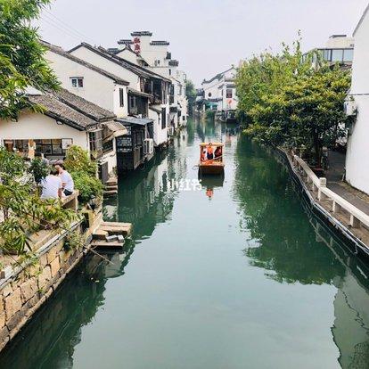 重庆十年后经济总量超香港_回归以来香港经济(2)