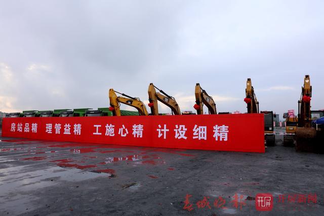 西双版纳2021gdp_2021年西双版纳泼水节
