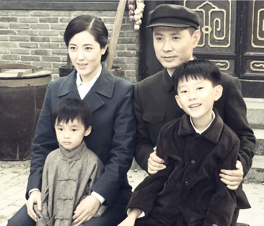 旧币|刘青山贪污170亿旧币，儿子本可上清华，最后上了专科学校