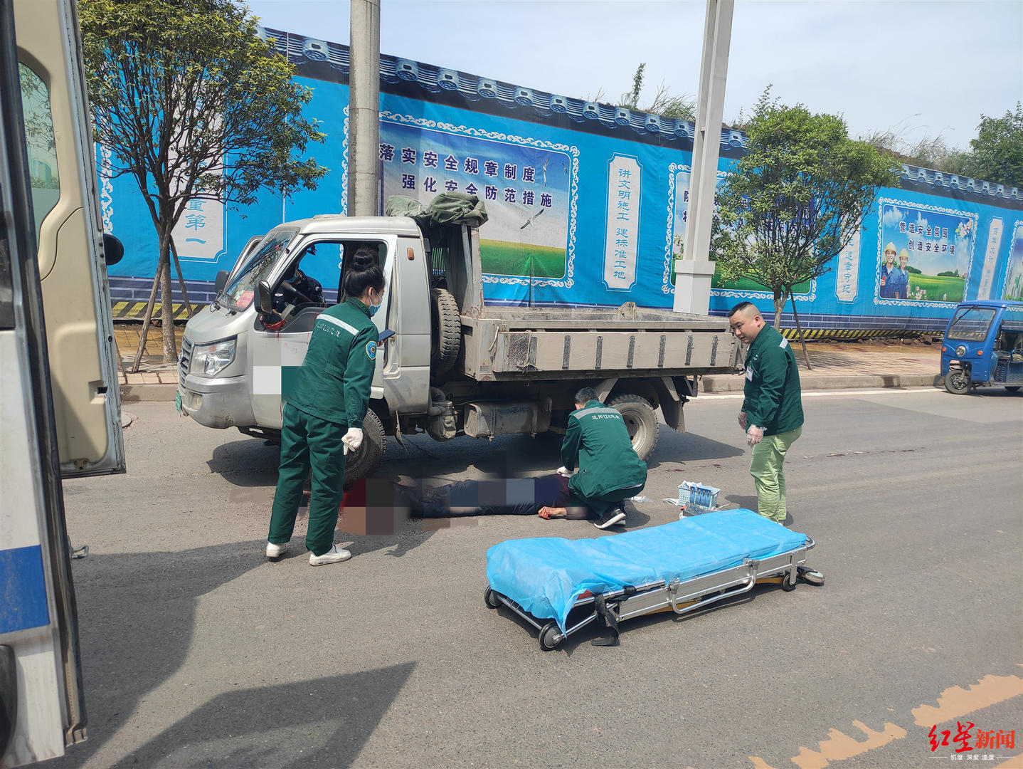 救助@送医院抢救无效死亡，群众报警！货车司机边开车边吐血