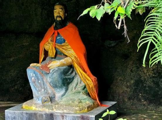 满腹经纶是谁 adb5b5803b1542c08a5e1b405c38fd87.jpeg