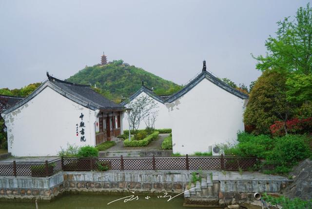 除苏州外，江苏还有一座城市与上海接壤，GDP近万亿，潜力超苏州