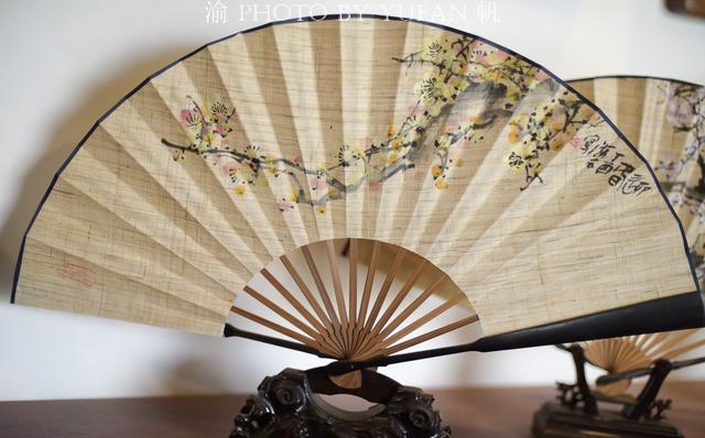中国三大名扇之一的荣昌折扇，有400年历史的国家非物质文化遗产