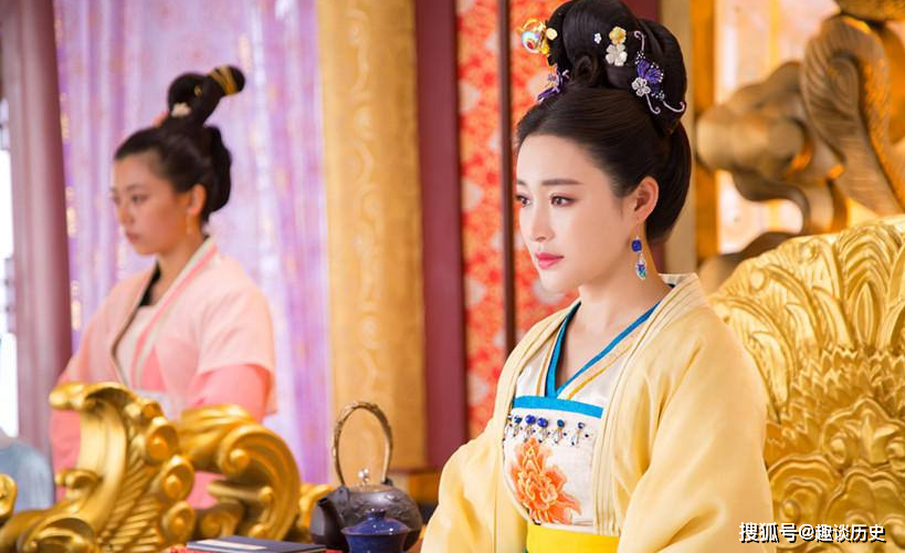 狸猫换太子的太后 b58d39fa10344d2ab5dabf50382e5d3f.png