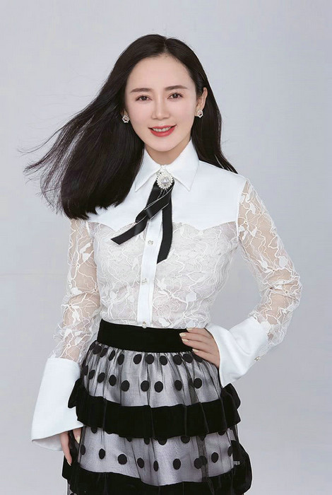 魏新雨连出神曲《百花香《余情未了,哪首才是你心中爆款