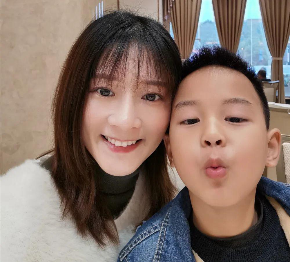 冯智旌妈妈讲故事