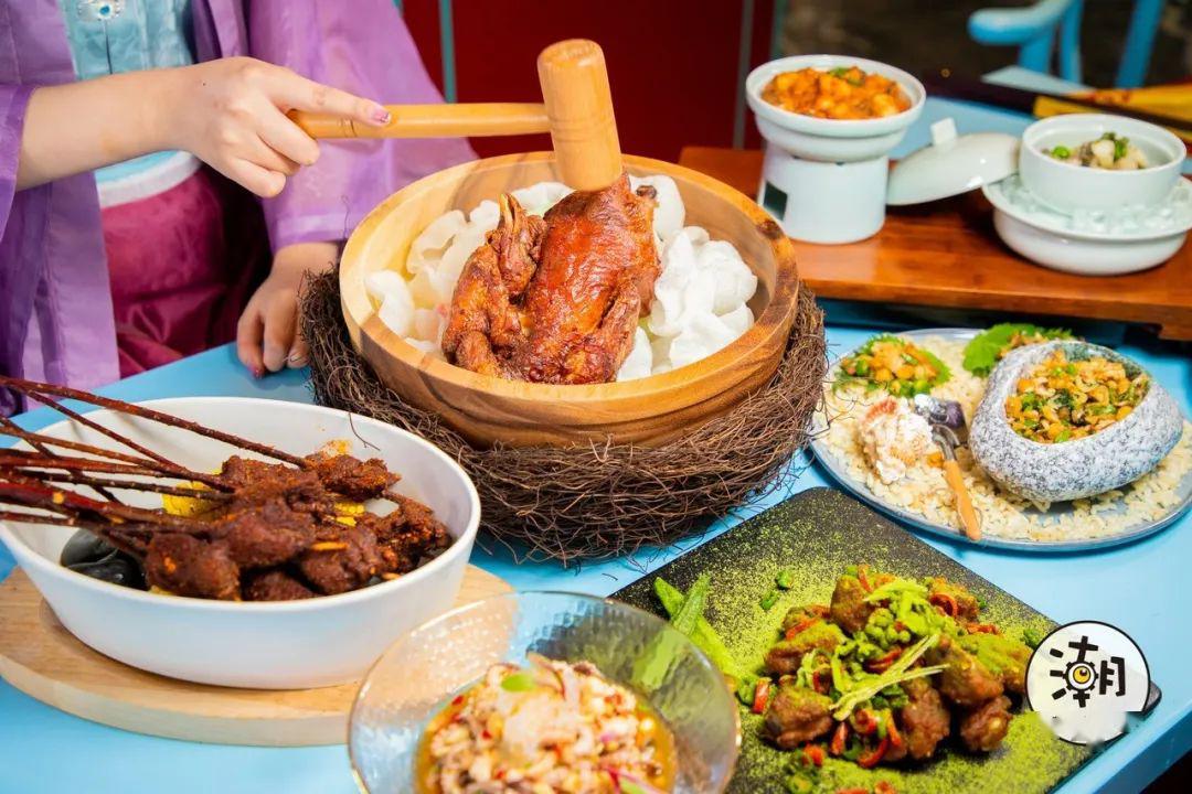 整个店仿佛都在用实力在说 故宫宫廷上菜了 别具风味的珍馐美馔更重要