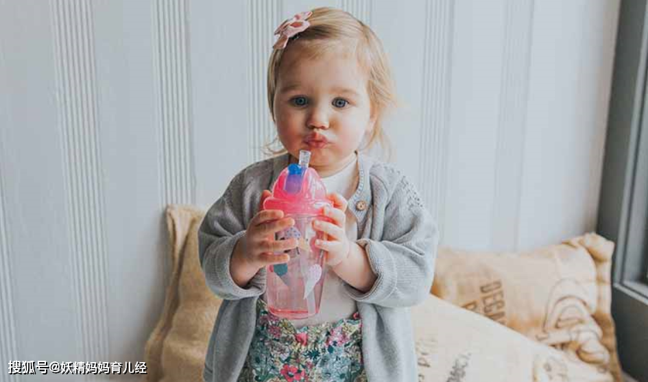 小宝宝几个月可以喝水果汁 f6dda95505414b67a734f057910e4865.png