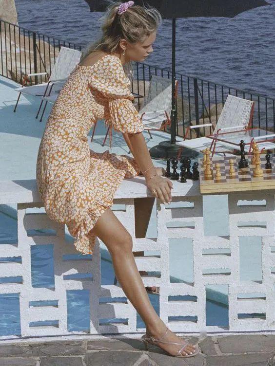 『夏日』穿着印花裙～我和夏日有个约会