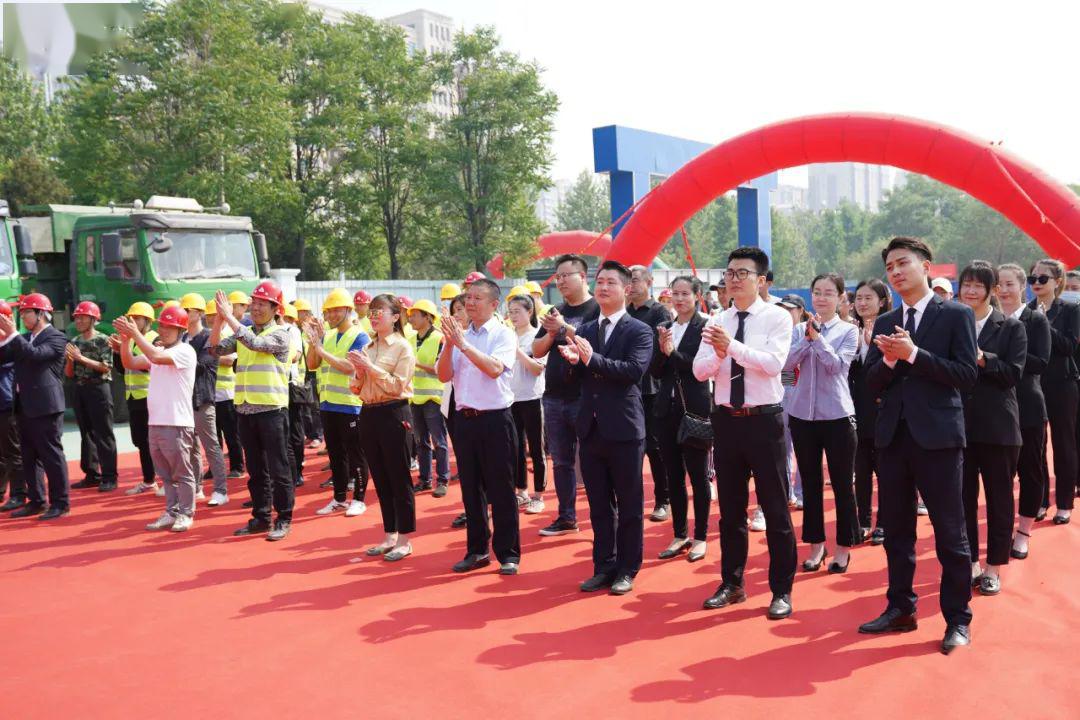 首登·国瑞府拔地而起的那一刻将首登·国瑞府打造成沙河市品质工程