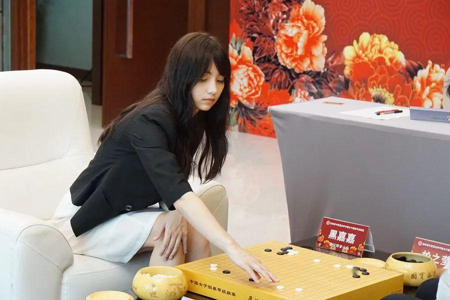 经典回顾与围棋女神黑嘉嘉搭档下棋是什么体验