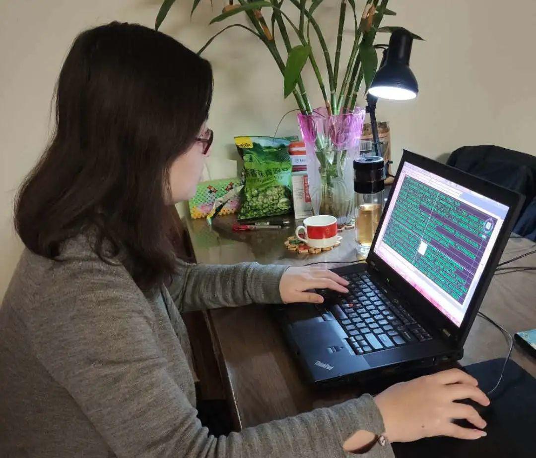 正式工作是什么样子的 29891d5b9402451cb85d67ff839da60c.jpeg